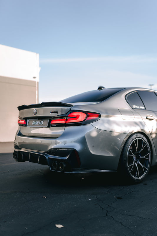 3D STYLE CARBON FIBER REAR DIFFUSER FOR BMW F90 M5 / G30 5 SERIES