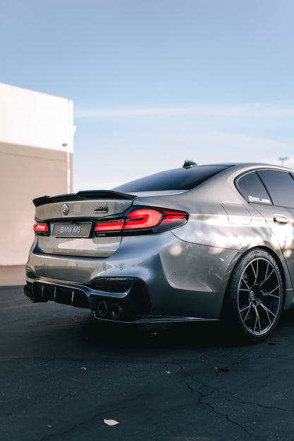 3D STYLE CARBON FIBER REAR DIFFUSER FOR BMW F90 M5 / G30 5 SERIES
